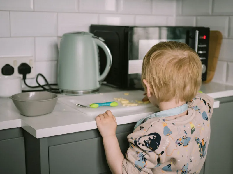 A Definitive Ranking of Microwave Reheating Personalities, From 'Culinary Genius' to 'Please Call 911'